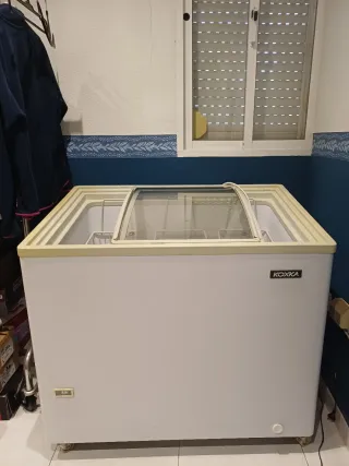 Congelador horizontal Koxka 184L blanco