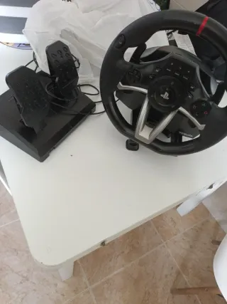 Volante y Pedales PS4