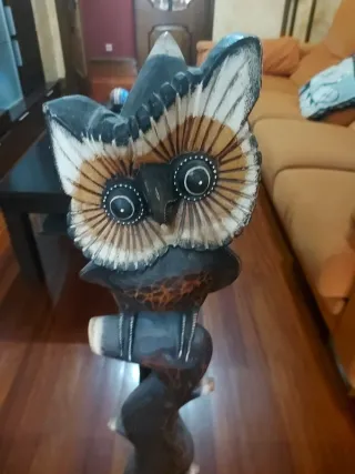 Figura búho decorativa grande madera