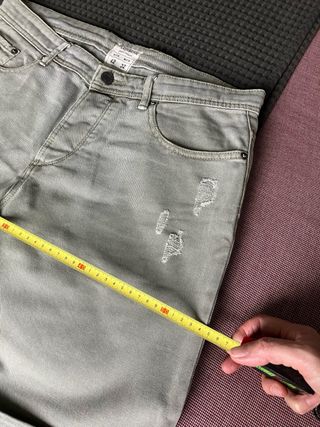 Bermuda vaquera kaki desgastada chico
