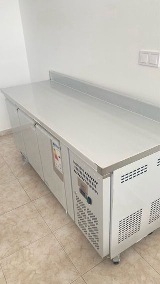 Mesa Refrigerada 3 Puertas Acero Inoxidable