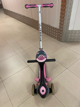 Triciclo Globber 3 ruedas rosa y negro