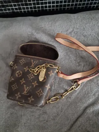 Bolso pequeño Louis Vuitton