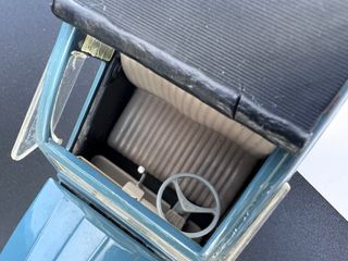 Citroën 2CV 1/17 Solido