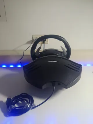 Volante Thrustmaster Ferrari in perfette condizioni