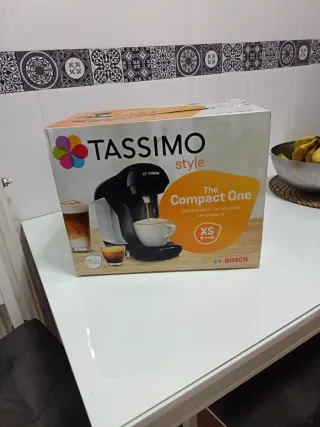 Cafetera Bosch Tassimo Style sin usar en su caja.