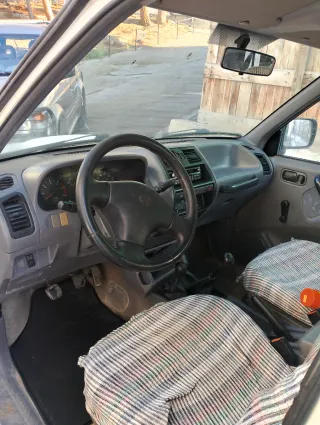 Nissan Terrano II 2000