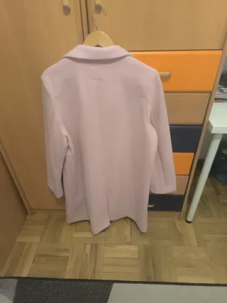 Precioso abrigo de paño rosa talla M