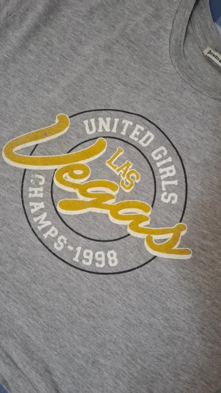 Camiseta Stradivarius Gris