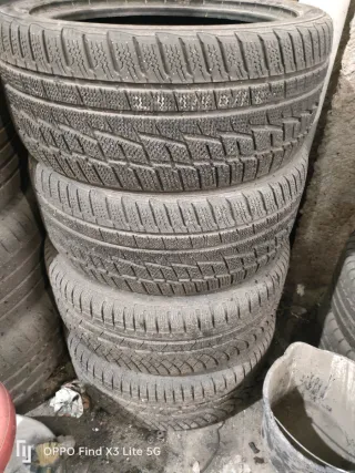 Neumáticos 245/40/18