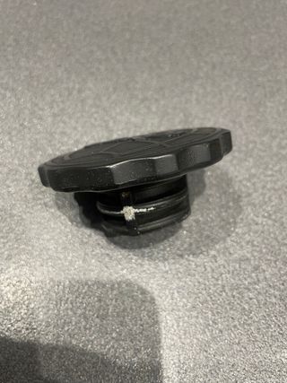 Tapón depósito gasolina Derbi