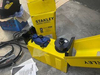 Soldadora Stanley Mikro-Series MOG Con mascara.