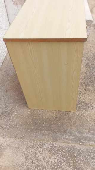 Mesita auxiliar de madera