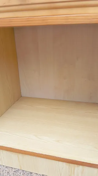 Mesita auxiliar de madera