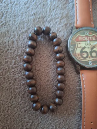 Conjunto Reloj y 3 Pulseras Marrones