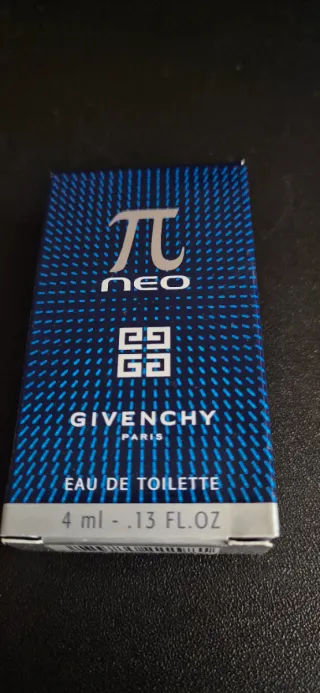 Miniaturas Givenchy Very Irresistible y Neo