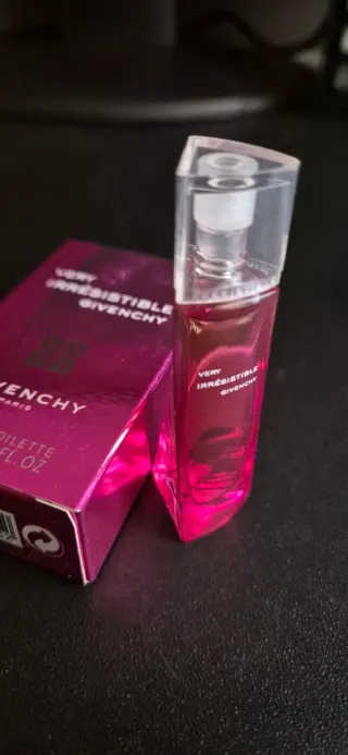 Miniaturas Givenchy Very Irresistible y Neo