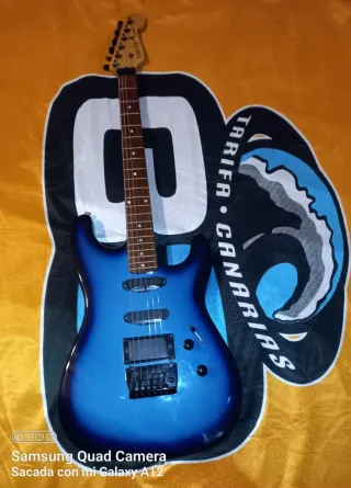 Guitarra Eléctrica Stratocaster Azul
