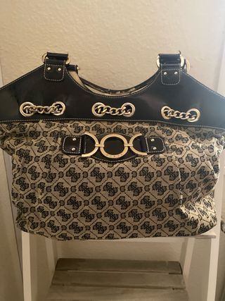 Bolso Guess Beige y Negro