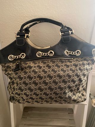 Bolso Guess Beige y Negro