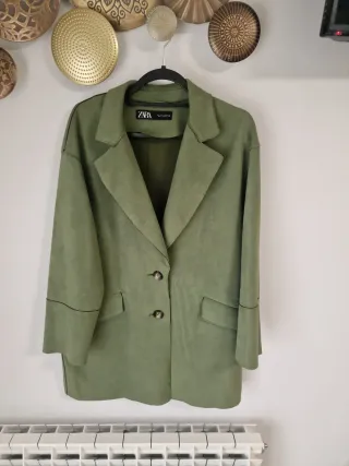 Chaqueta Zara Verde