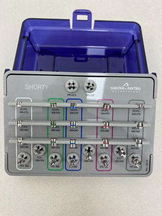 Caja de implantes quirúrgicos Sweden & Martina