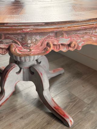 Mesa redonda Isabelina marquetería antigua