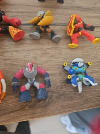 Lote 20 Figuras Gormiti