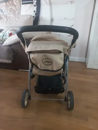 Carrito gemelar para muñecas MIYO