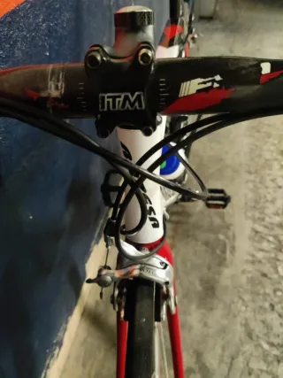 Bicicleta de carretera carbono Razesa