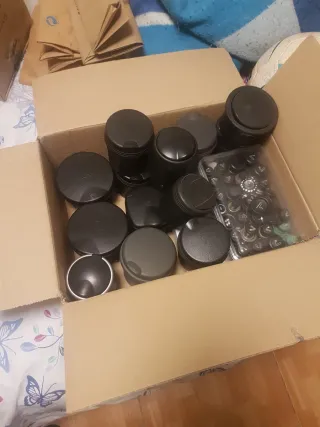 Ceniceros y encendedores nuevos