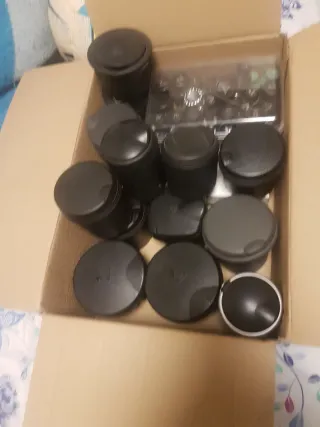 Ceniceros y encendedores nuevos