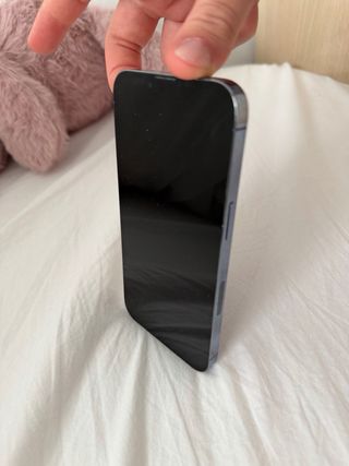 iPhone 13 Pro celeste