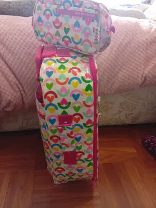 Maleta y neceser infantil Agatha Ruiz de la Prada