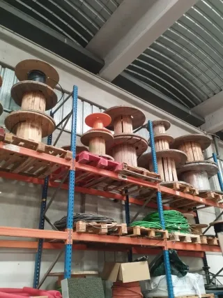 Bobina de madera para mesa