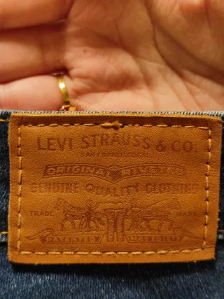 Pantalones vaqueros Levi's acampanados