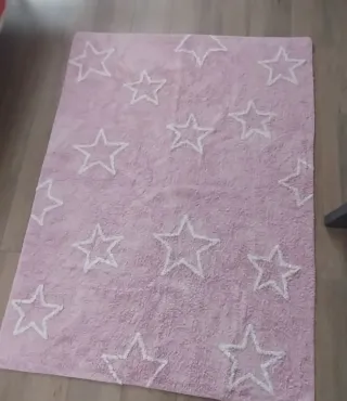 Alfombra infantil estrellas rosa y blanco