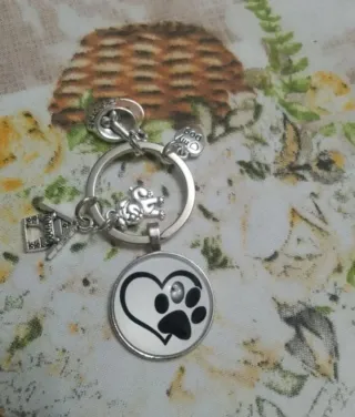 Portachiavi cuore zampa cane/gatto