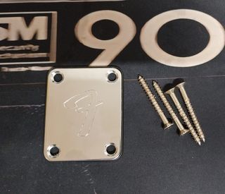 Neck PLate (Placa para mástil) estilo Fender "F"