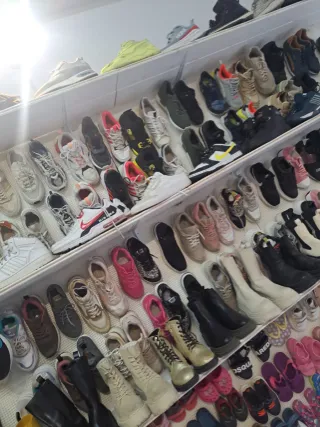 Zapatos variados