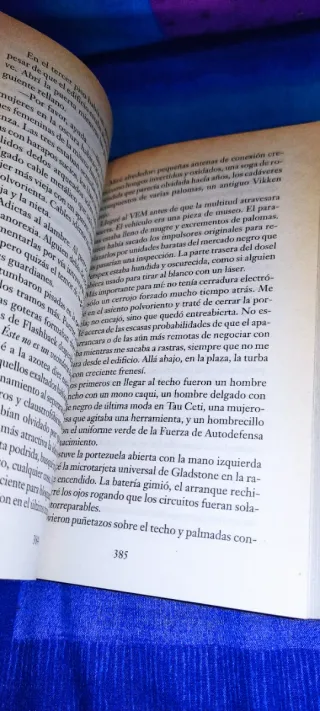 La Caida De Hyperion The Fall of Hyperion Spanish