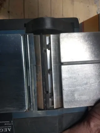 Cepillo Eléctrico AEG HB 750