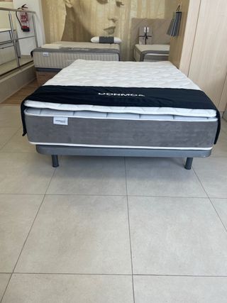 Colchón Dormoa con Base Tapizada
