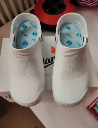 Zapatos de trabajo blancos Dian