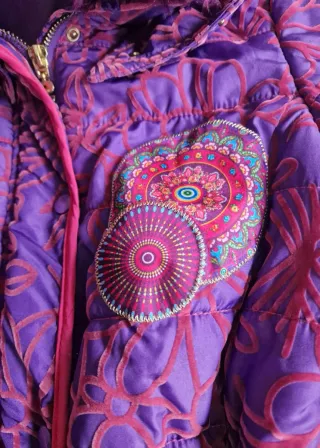 Abrigo acolchado Desigual niña violeta