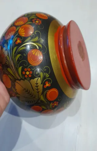 Ciotola decorata in legno