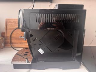 Cafetera Delonghi Magnifica S Negra