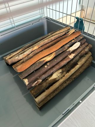 Jaula para mascotas gris y turquesa