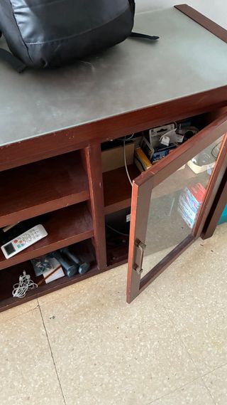 Mueble TV madera y cristal mate