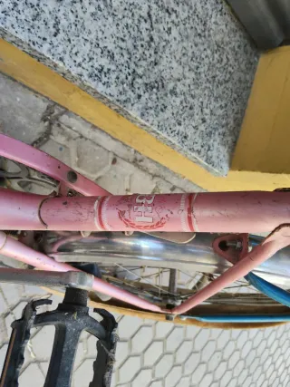 Bicicleta BH clásica rosa